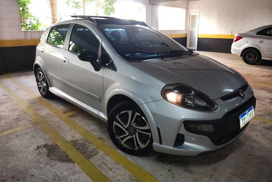 FIAT PUNTO 1.8 BLACKMOTION 16V FLEX 4P MANUAL FIAT PUNTO 1.8 BLACKMOTION 16V FLEX 4P MANUAL